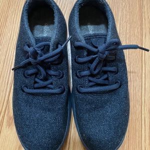 Blue allbirds runners size 8
